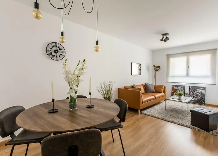 Apartament La Nuit Con Parking Gratis En Centro Historico *