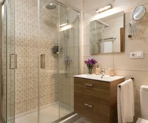 La Nuit Con Parking Gratis En Centro Historico *